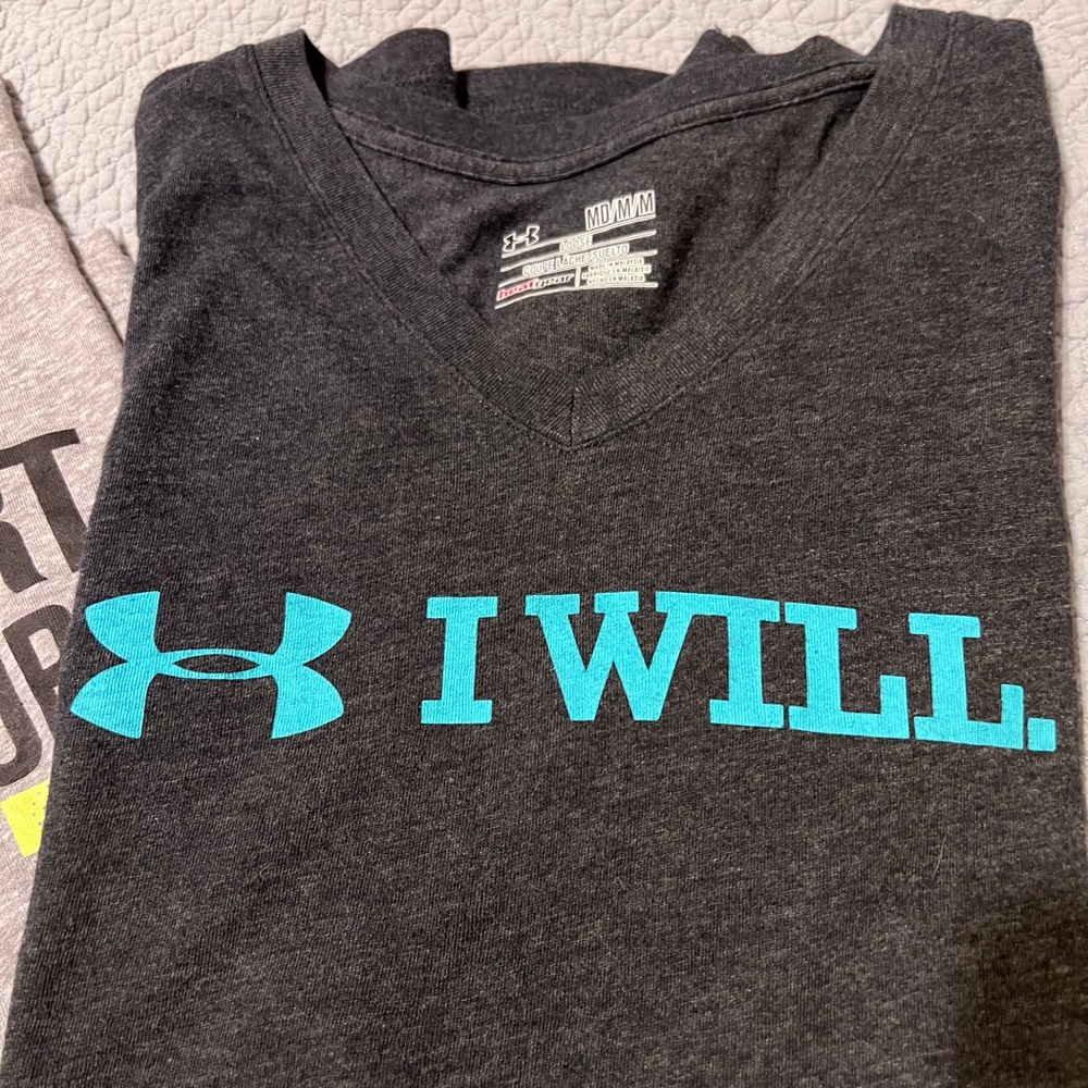 Under Armour Tees Bundle of 2 - Picture 4 of 7
